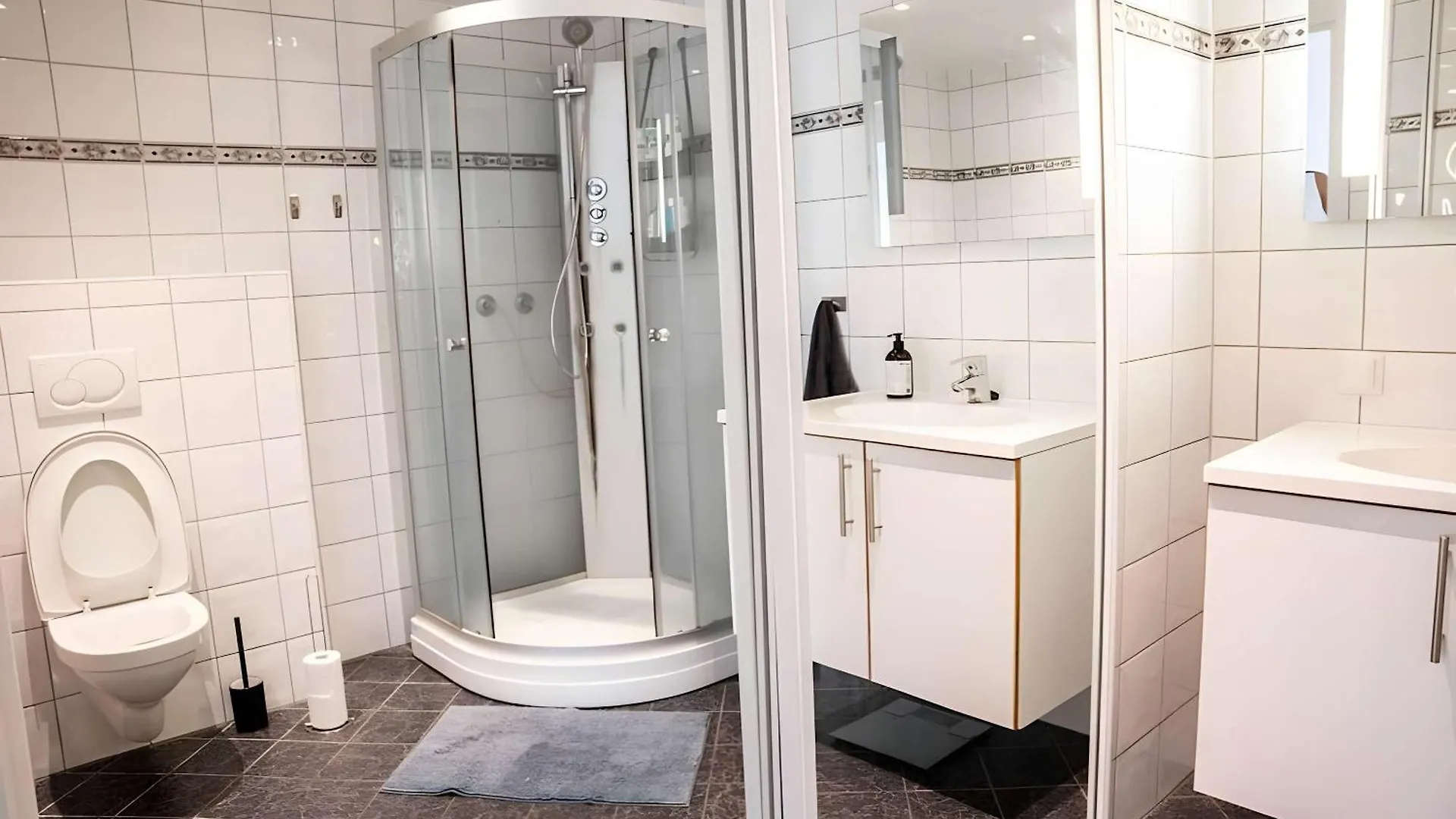 Spacious Waterfront Apartmnet Bergen
